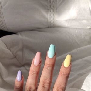 Meet your Posher, Alexis